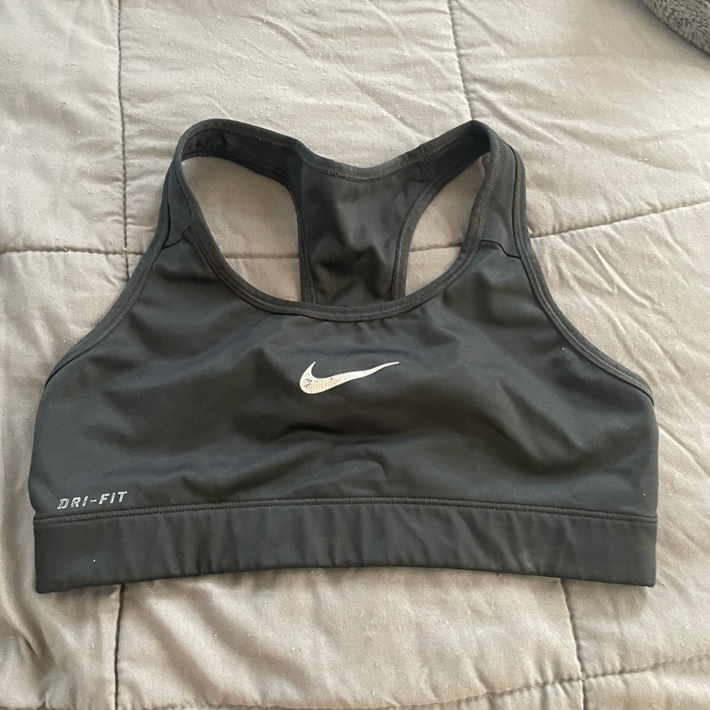 nike sports bra